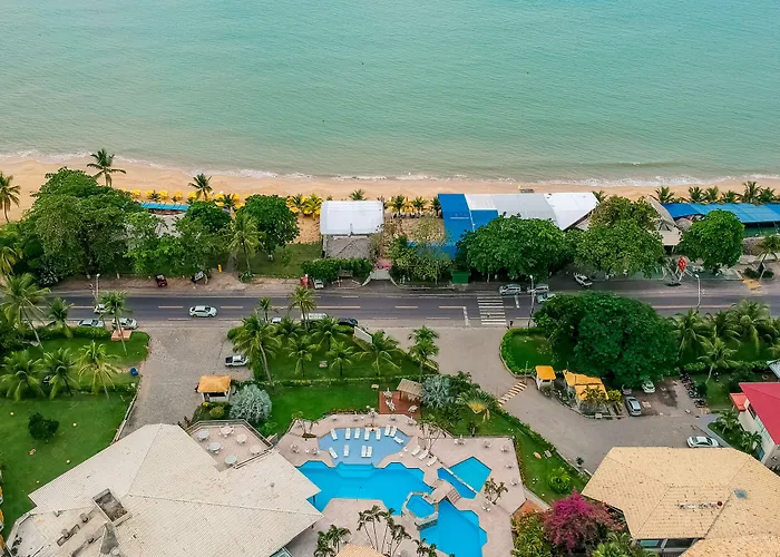 Porto Seguro hotels near Recife de Fora